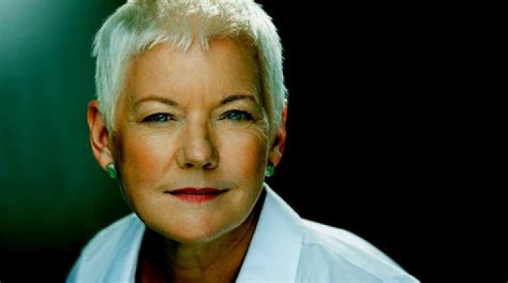 Actress Carol Jones Bio, Parents, Husband, Married, Car Accident, Obituary