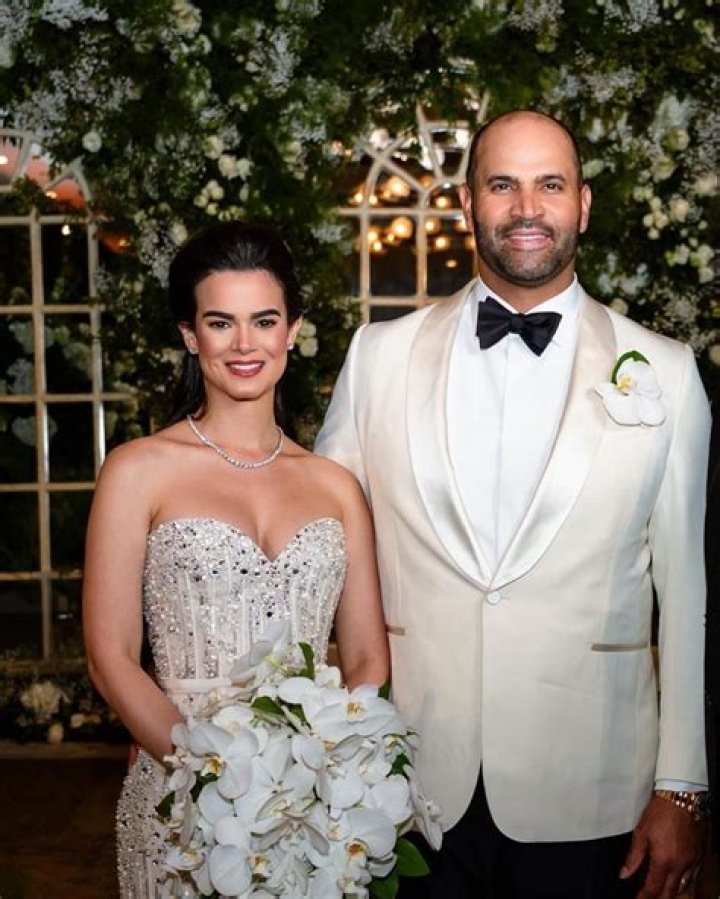 Albert Pujols Bio - salary, net worth, married