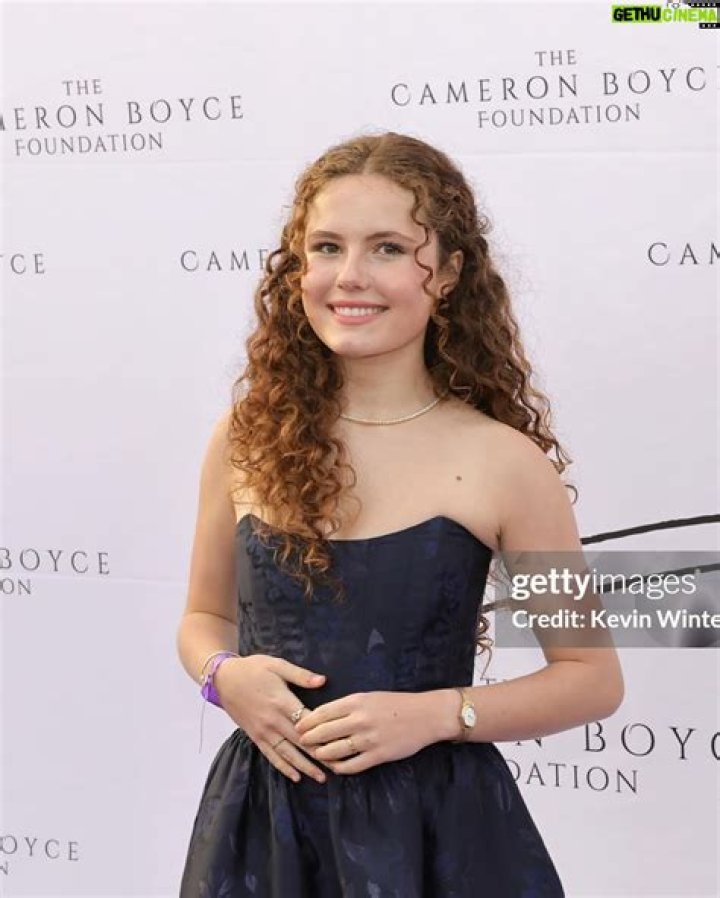 Darby Camp – Celeb Secrets