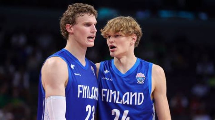 Finnish Pro NBA player Lauri Markkanen Bio, salary, net worth, girlfriend, dating, married, children, career, facts