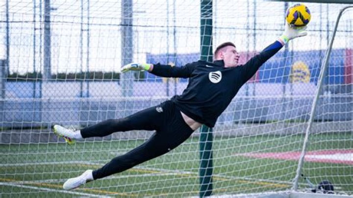 Galatasaray's Goal Keeper Inaki Pena Sotorres's Biography, Family, Parents, Siblings, Earnings, Net Worth, Salary, Contract, Girlfriend, Relationships, Weight