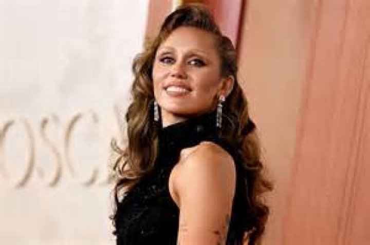 Is Miley Cyrus a Soprano?