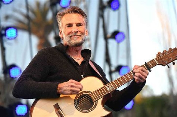 Kenny Loggins Embarks On His Farewell Tour