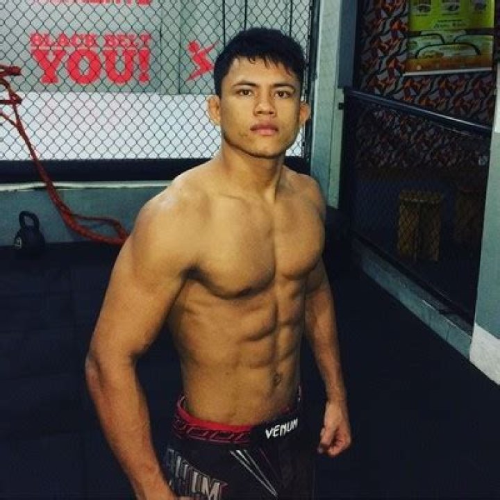 Kleydson Rodrigues Bio, Age, Net Worth, Salary, MMA Stats, Next Fights, Married, & Son