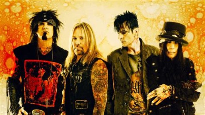 Mötley Crüe Cancels New Year’s Eve Show