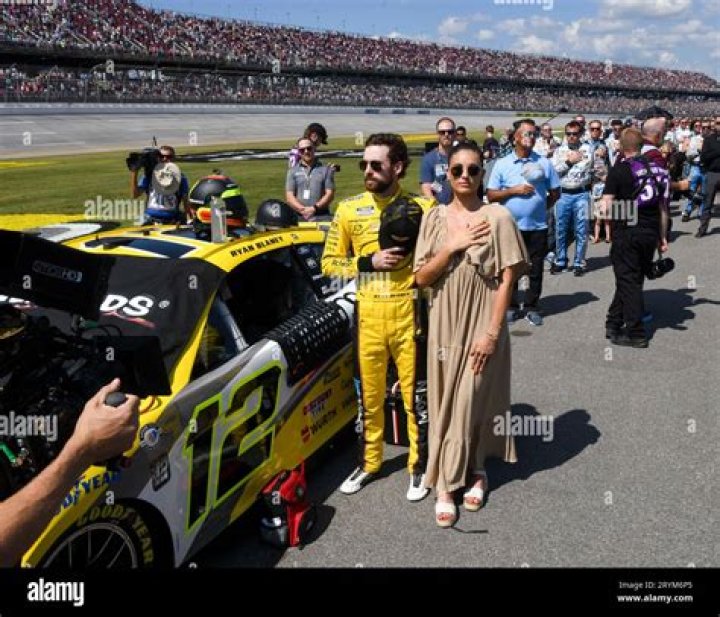 NASCAR Driver Ryan Blaney's Bio, Parents, Siblings, Titles, Awards, Races, Net Worth, Sponsors, Girlfriend, Relationship Status