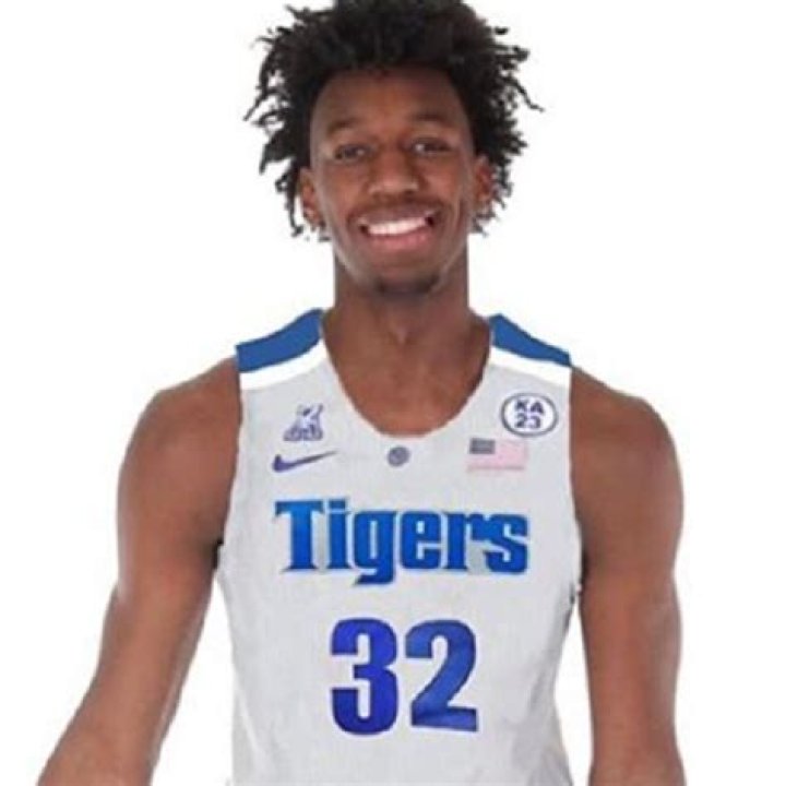 Top-five 2020 NBA prospect, James Wiseman signs with Excel Sports, How much is his earning?