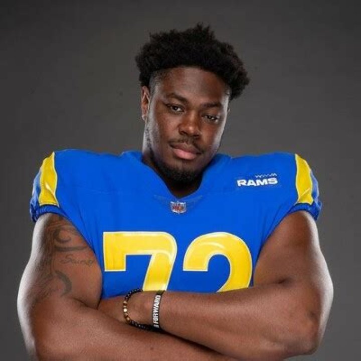 Tremayne Anchrum Bio, Age, Height, Net Worth, Contract, Salary, NFL, Draft, College Stats, & Girlfriend